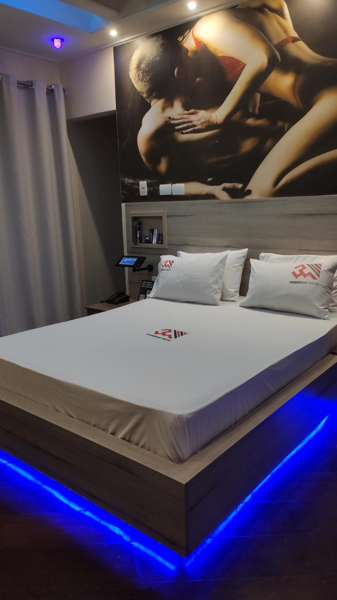 Bruhmom Motel 瓦利尼乌斯 外观 照片